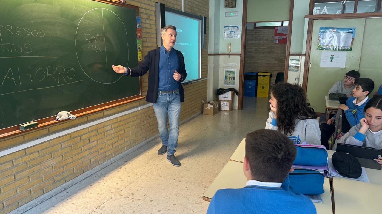 Voluntariado Corporativo de Caja Rural de Jaén: Educación Financiera e Inclusión para un Futuro Responsable