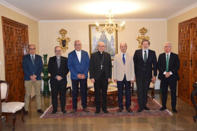Compromiso, cercanía y apoyo: Caja Rural de Jaén y el Obispado de Jaén firman un convenio para cuidar de quienes cuidan