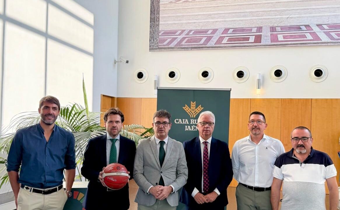 El Jaén Club Baloncesto celebra su histórico ascenso a Segunda FEB con el apoyo clave de Caja Rural de Jaén