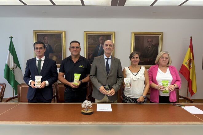 Caja Rural de Jaén apoya la nueva tienda online y los formatos de pistacho crudo de Appistaco
