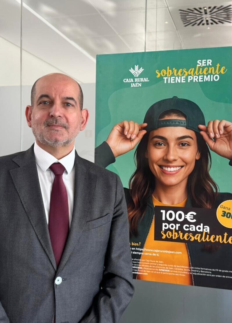 “Ser sobresaliente tiene premio”: la campaña de Caja Rural de Jaén que impulsa el conocimiento y el talento joven