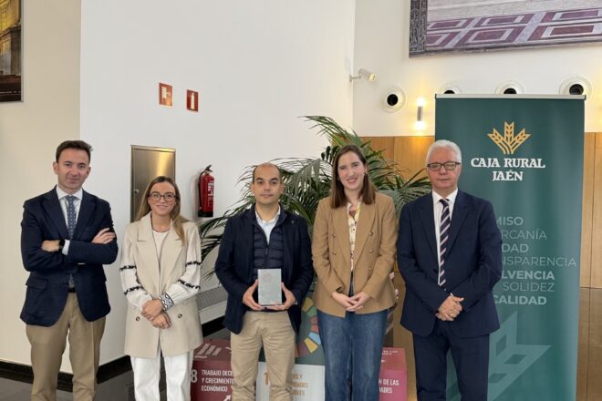 AJE Jaén visita las instalaciones de Caja Rural de Jaén para presentar a su nueva presidenta, Rocío Uceda Carrillo