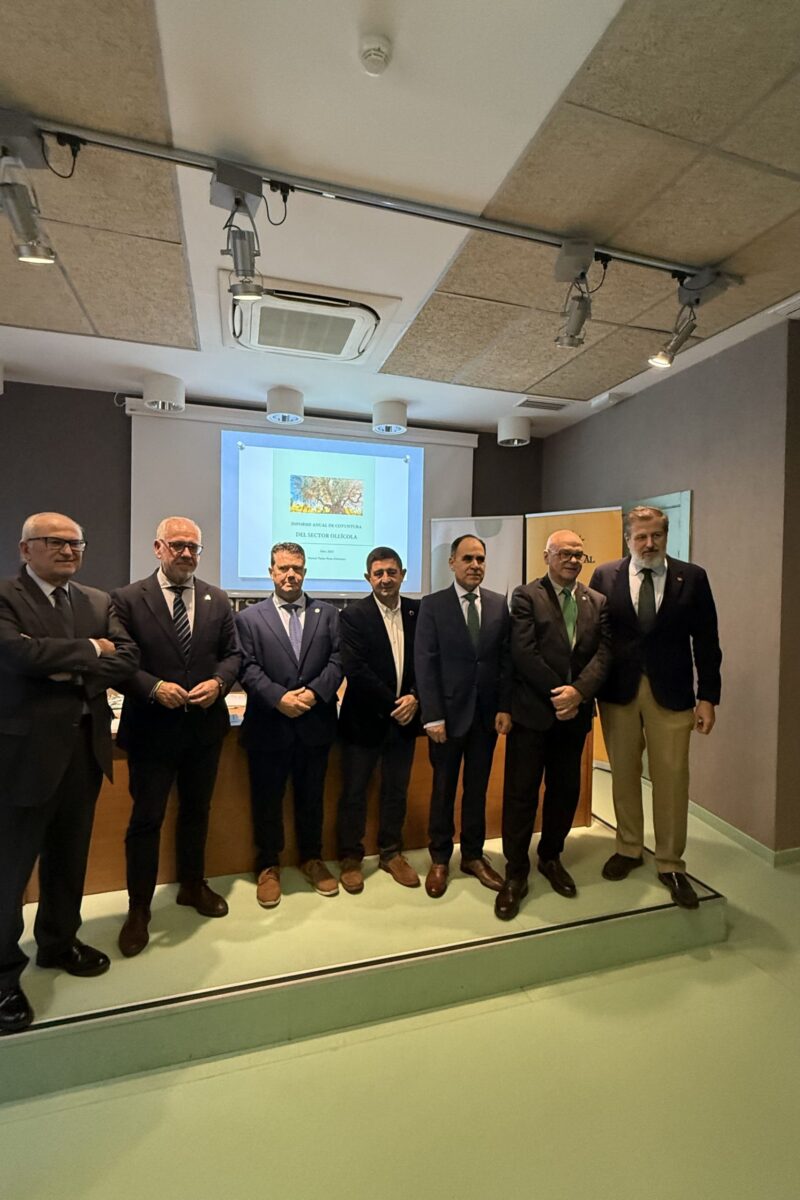 Presentación del Informe Anual de Coyuntura del Sector Oleícola 2025: análisis riguroso para un sector clave en Jaén