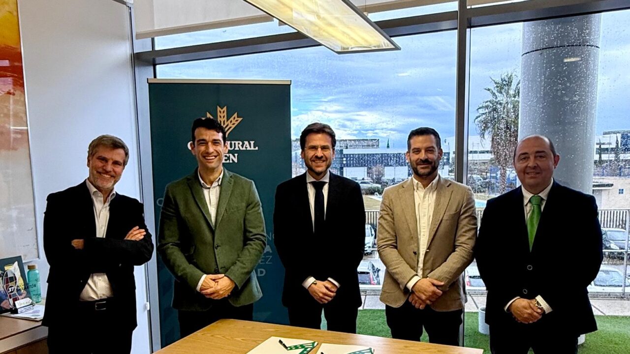 🌱 ¿Sabía que al tramitar la PAC con Caja Rural de Jaén puede disponer del Cuaderno de Explotación Digital?