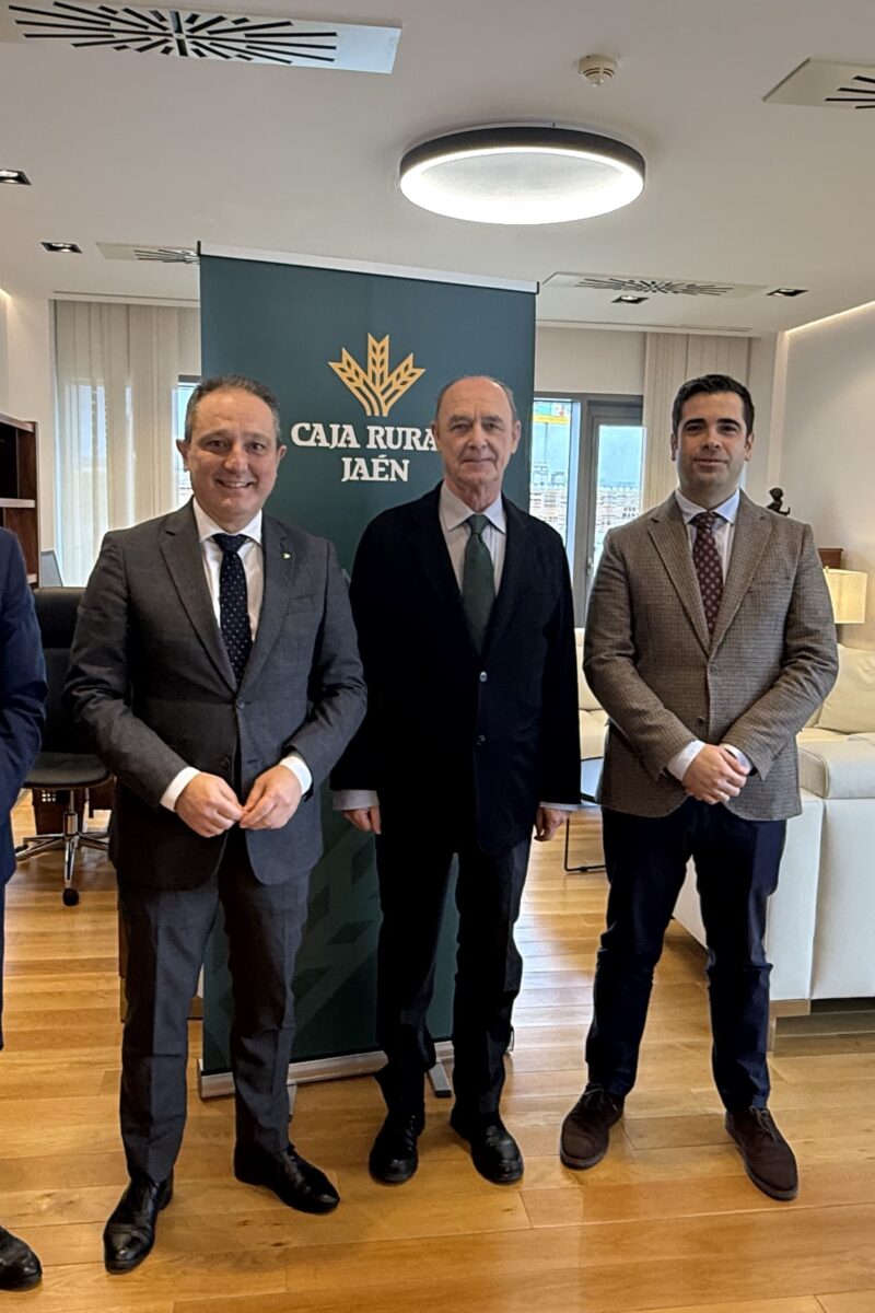 Un impulso financiero para el sector farmacéutico de Jaén: renovación del convenio entre el Colegio Oficial de Farmacéuticos y Caja Rural de Jaén