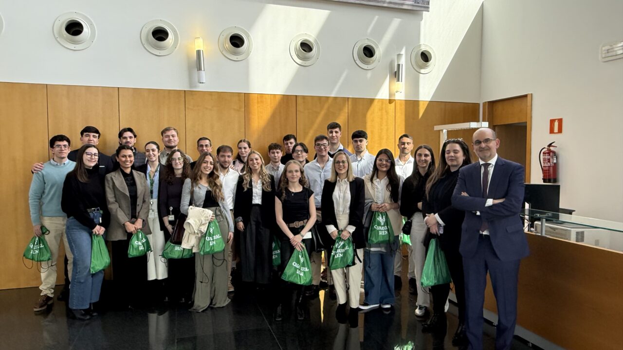 Una apuesta por el futuro: el valor del talento joven en Caja Rural de Jaén